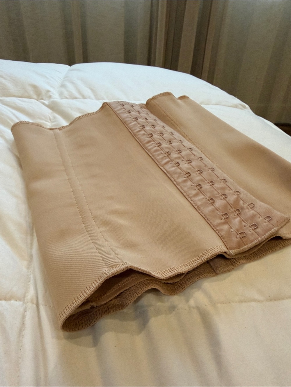 SKIMS Waist Trainer Shapewear - Nude Compression Corset